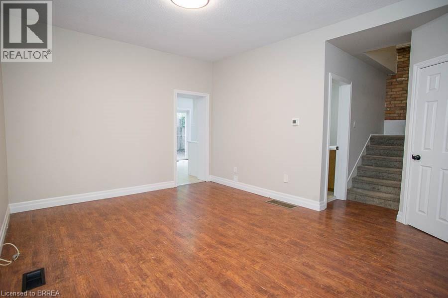 235 Darling Street, Brantford, Ontario  N3S 3X3 - Photo 5 - 40775096