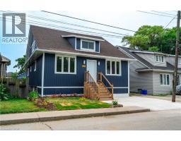 10 COMET Avenue, Hamilton, Ontario