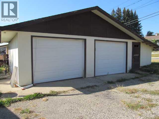 5037 52 Street, Rocky Mountain House, Alberta  T4T 1A5 - Photo 12 - A2257324