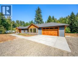 3368 Small Rd Courtenay West