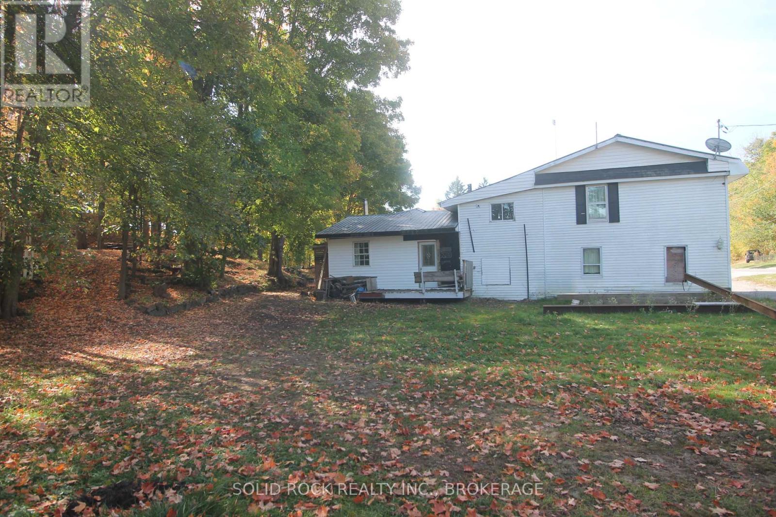 6140 Perth Road, Frontenac, Ontario  K0H 2L0 - Photo 2 - X12441254