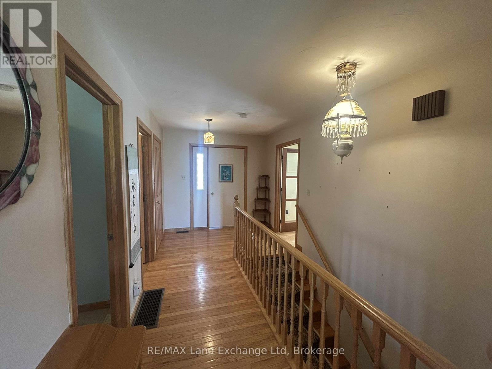 38 Hillcrest Street W, South Bruce, Ontario  N0G 2S0 - Photo 10 - X12441202