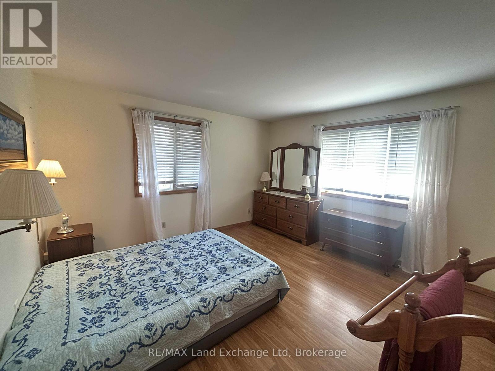 38 Hillcrest Street W, South Bruce, Ontario  N0G 2S0 - Photo 19 - X12441202