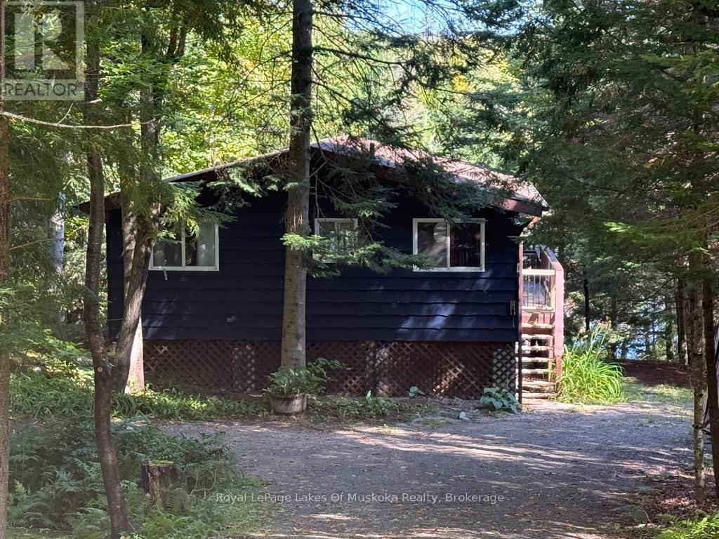 879 Relative Road, Armour, Ontario  P0A 1C0 - Photo 26 - X12441256