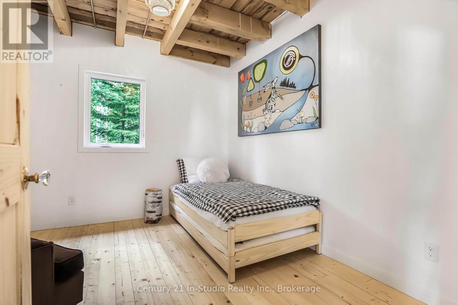 204 Ogimah Road, Native Leased Lands, Ontario  N0H 2T0 - Photo 16 - X12441283