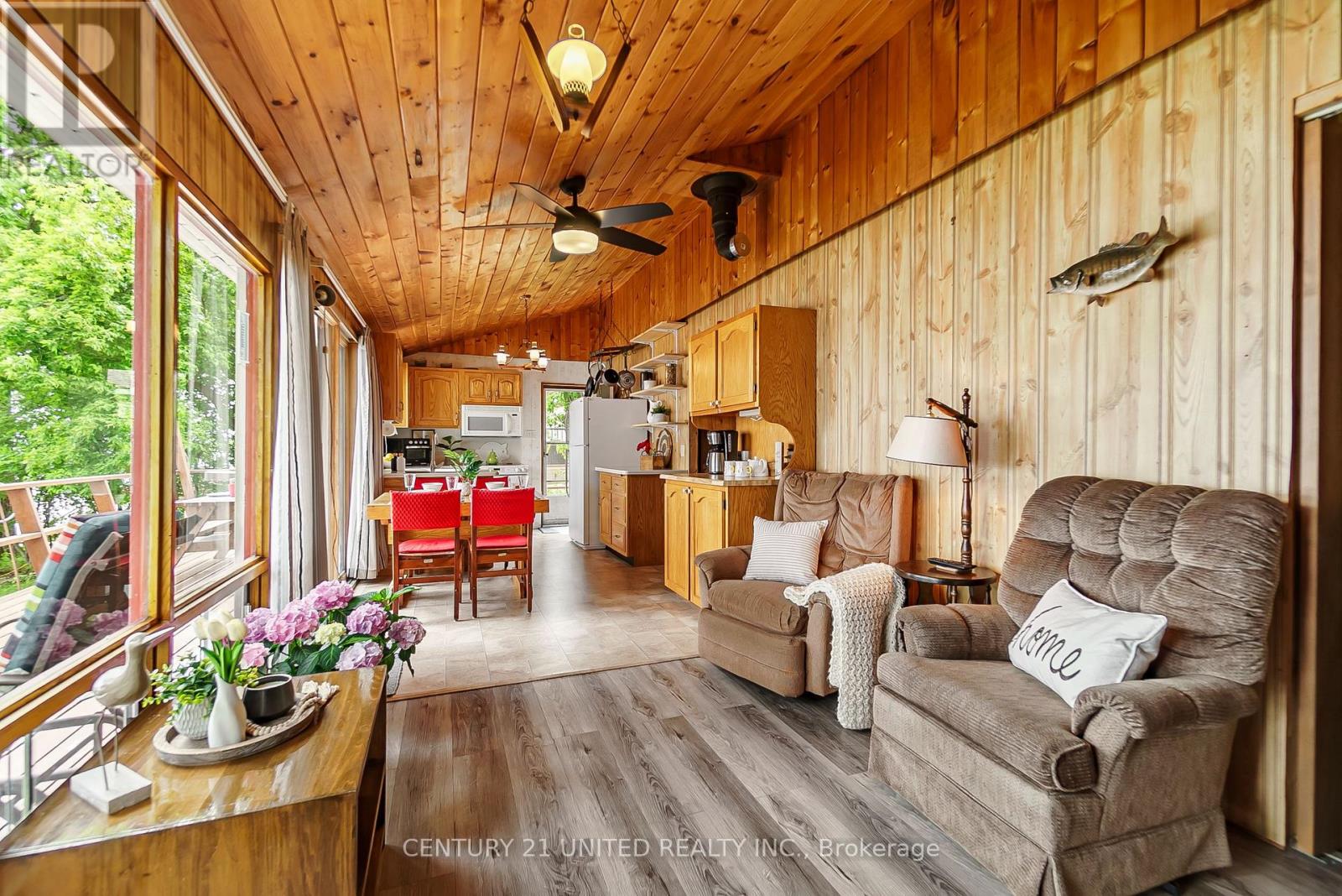 37 Lakeshore Road, Hiawatha First Nation, Ontario  K0L 2G0 - Photo 20 - X12441222