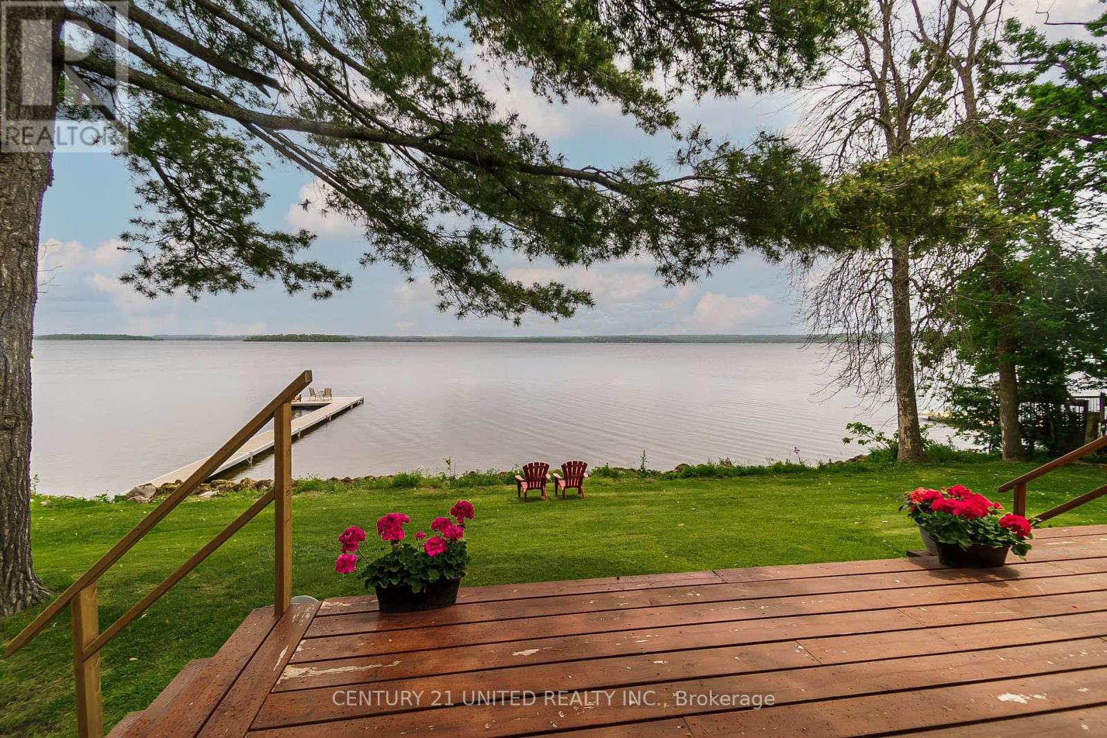 37 Lakeshore Road, Hiawatha First Nation, Ontario  K0L 2G0 - Photo 5 - X12441222