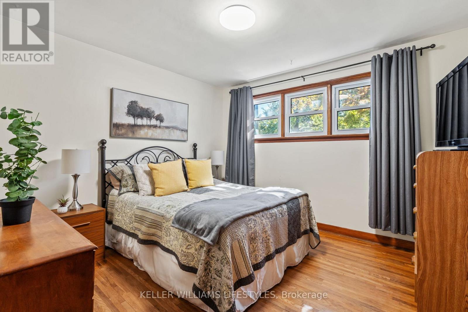 1842 Dumont Street, London East, Ontario  N5W 2S1 - Photo 21 - X12441188