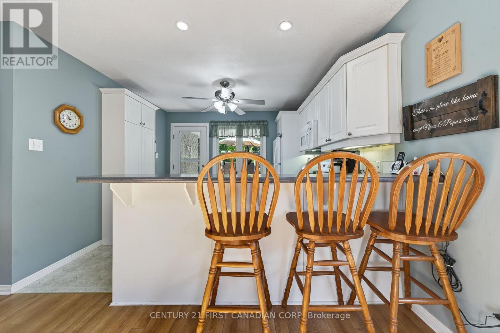 4228 Campbell Street N, London South, Ontario  N6P 1S7 - Photo 11 - X12441233