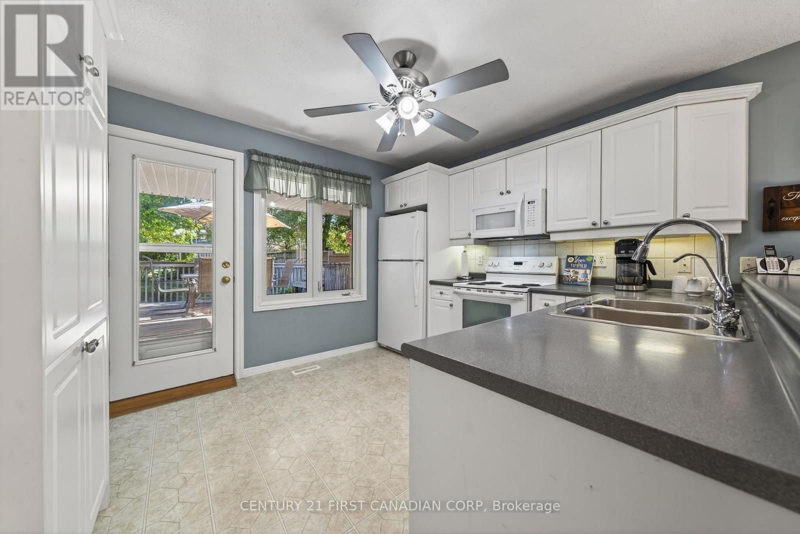 4228 Campbell Street N, London South, Ontario  N6P 1S7 - Photo 12 - X12441233
