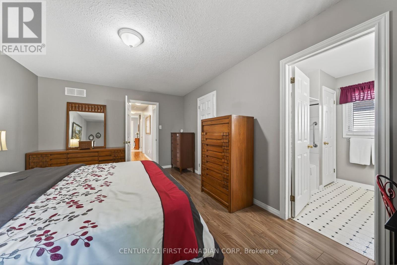 4228 Campbell Street N, London South, Ontario  N6P 1S7 - Photo 15 - X12441233
