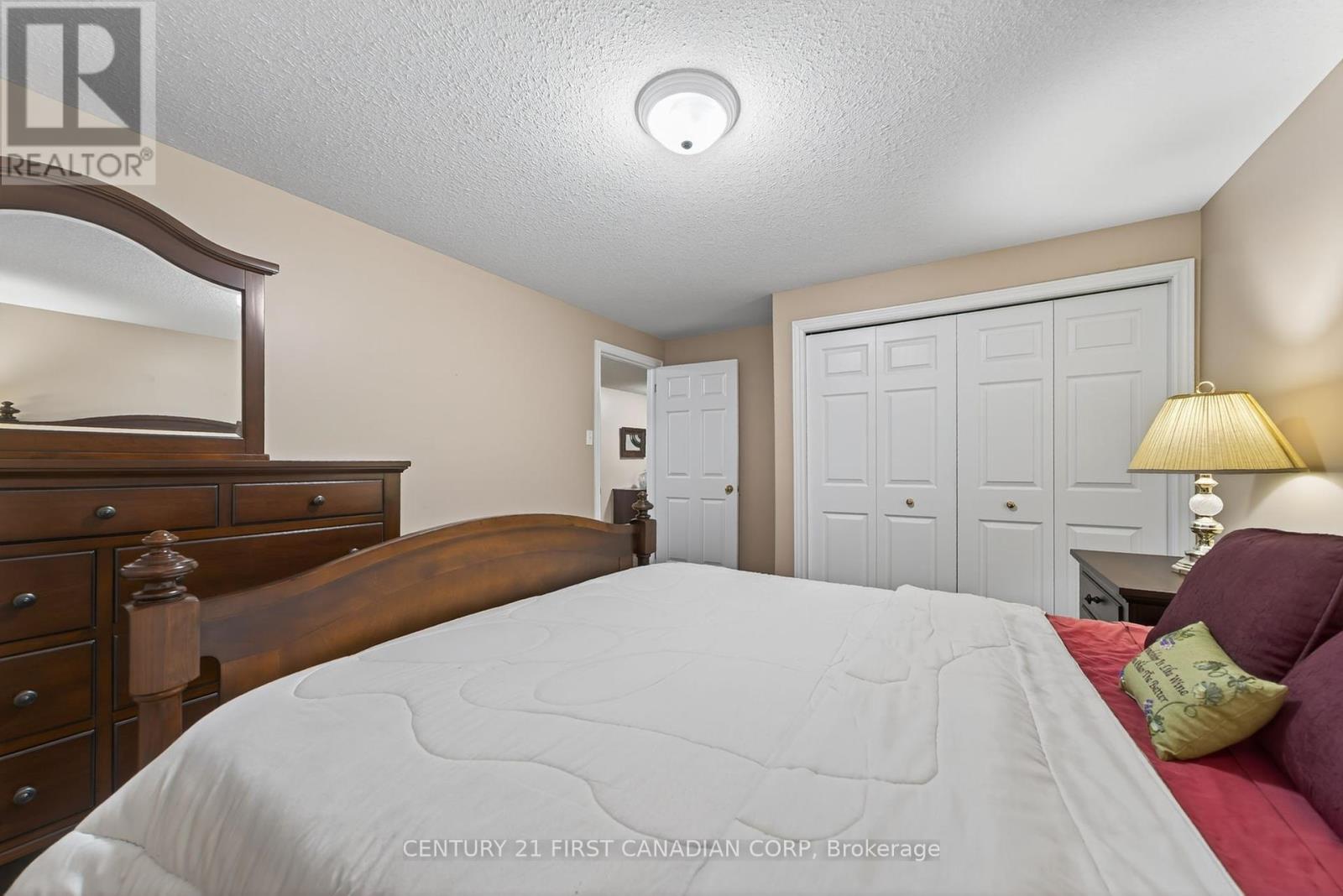 4228 Campbell Street N, London South, Ontario  N6P 1S7 - Photo 27 - X12441233