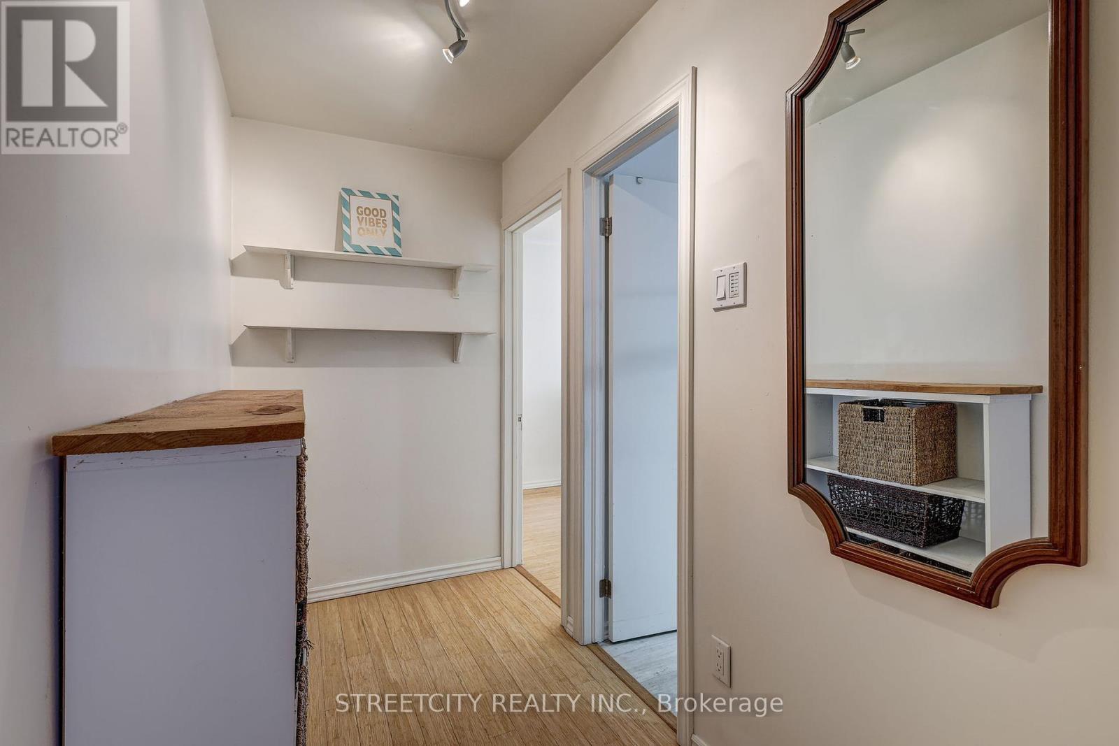 71 Connaught Avenue, London East, Ontario  N5Y 3A5 - Photo 18 - X12441261