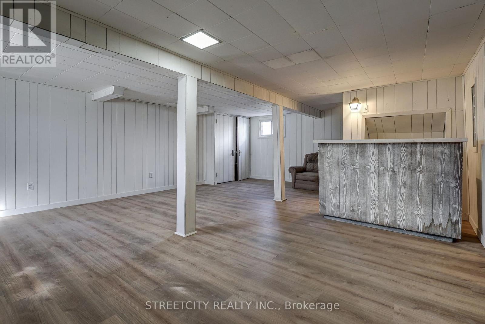 71 Connaught Avenue, London East, Ontario  N5Y 3A5 - Photo 34 - X12441261