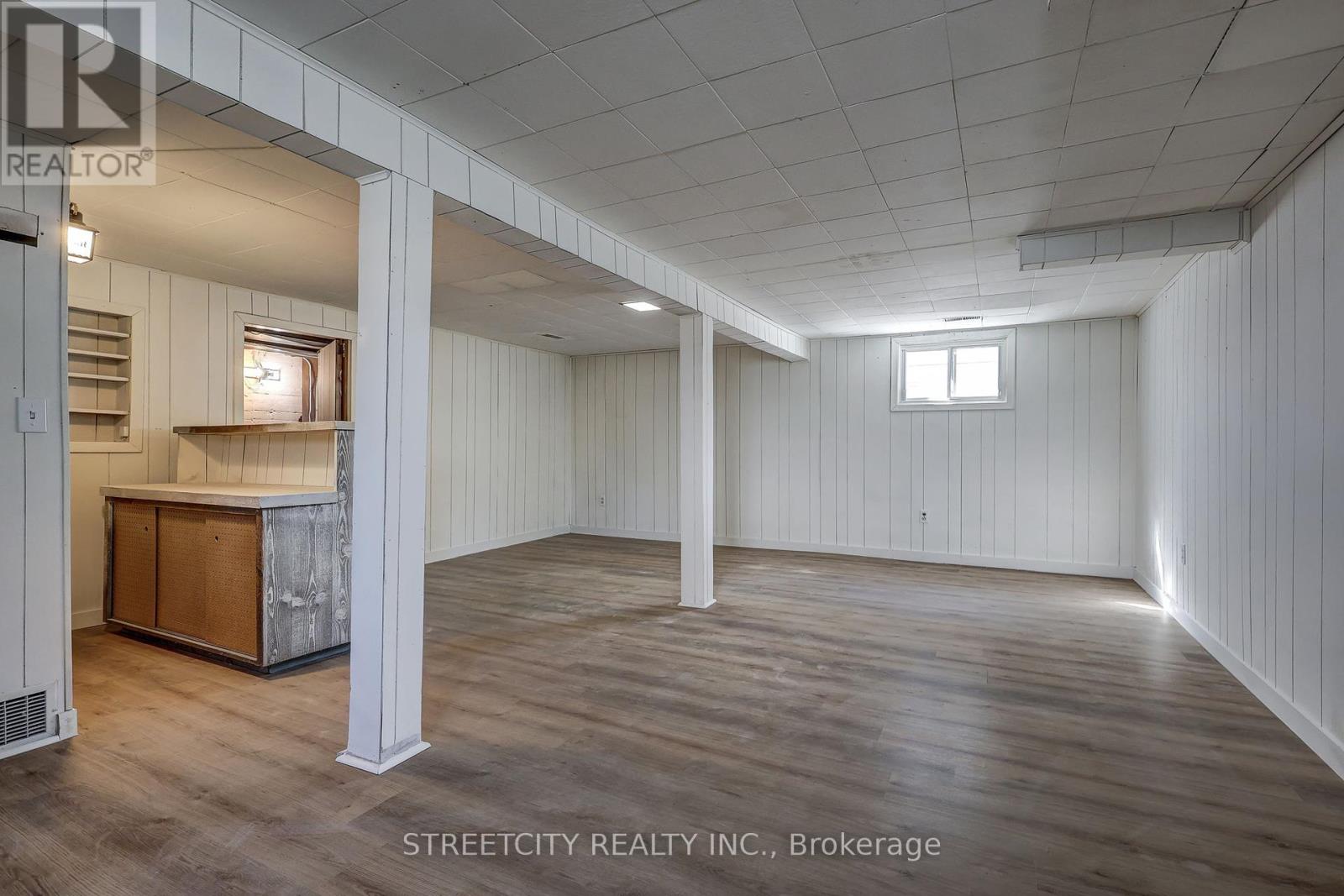 71 Connaught Avenue, London East, Ontario  N5Y 3A5 - Photo 35 - X12441261