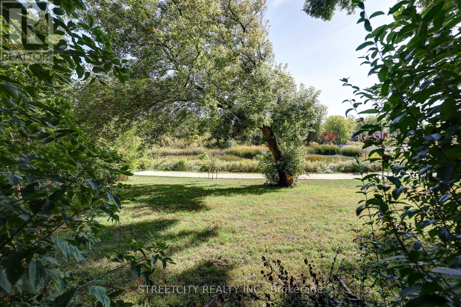 71 Connaught Avenue, London East, Ontario  N5Y 3A5 - Photo 45 - X12441261
