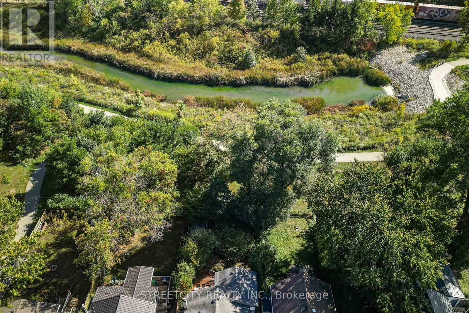71 Connaught Avenue, London East, Ontario  N5Y 3A5 - Photo 46 - X12441261