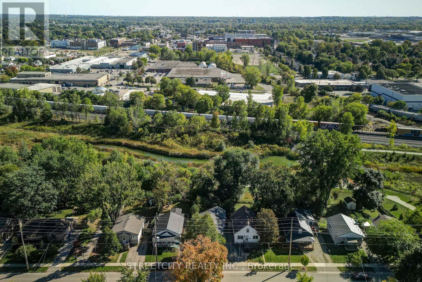 71 Connaught Avenue, London East, Ontario  N5Y 3A5 - Photo 47 - X12441261