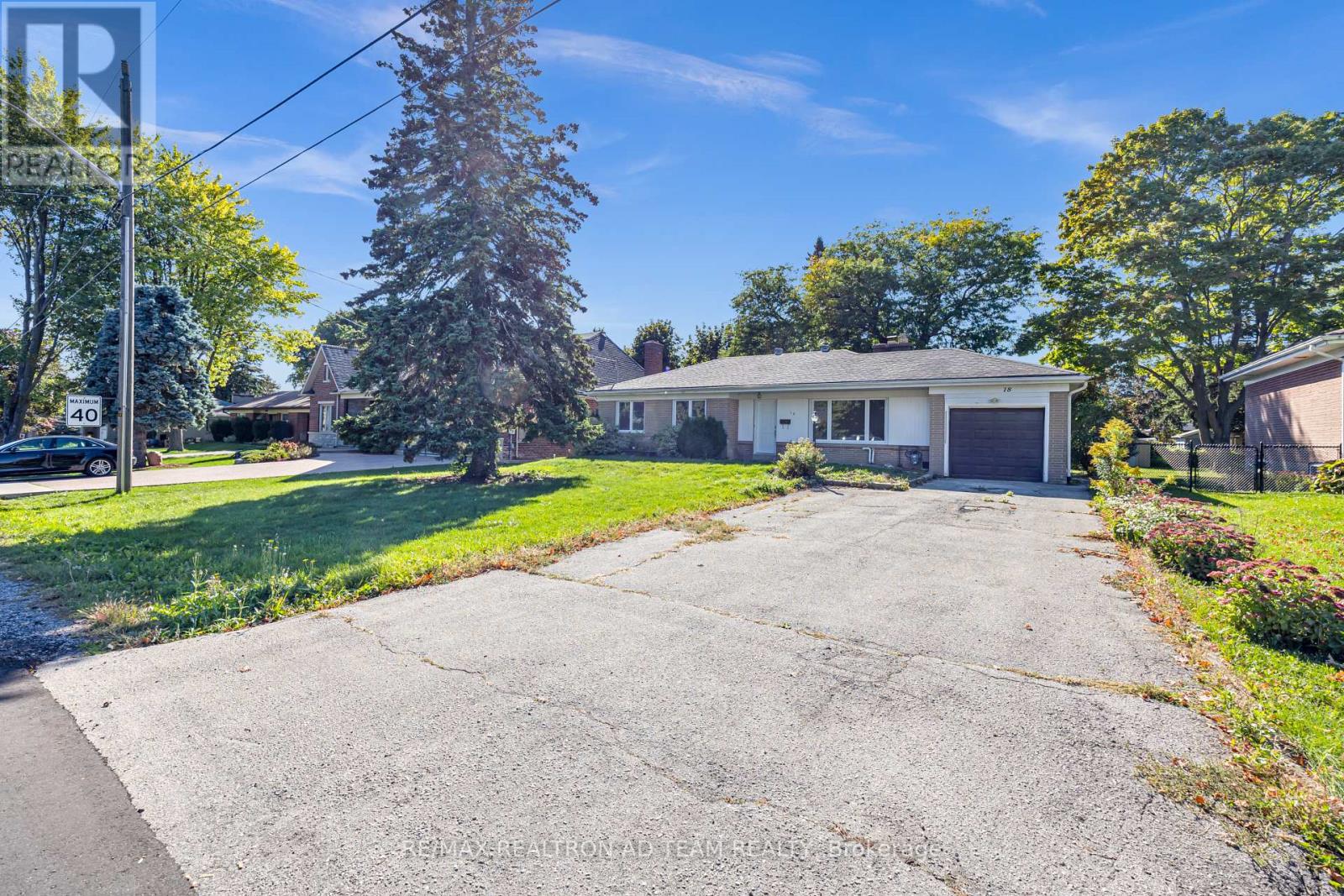 Main - 18 Windridge Drive, Markham, Ontario  L3P 1T8 - Photo 2 - N12440287
