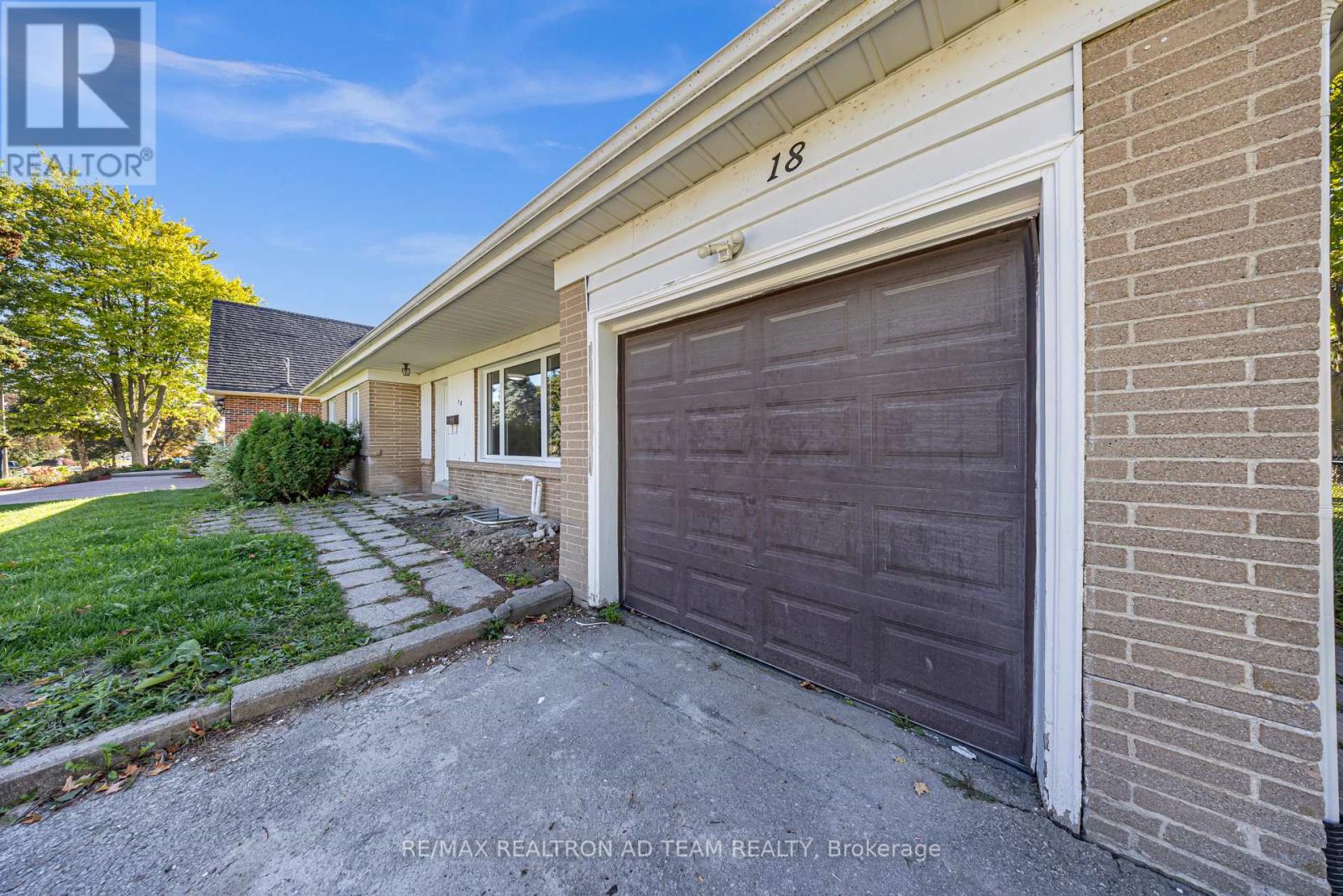 Main - 18 Windridge Drive, Markham, Ontario  L3P 1T8 - Photo 4 - N12440287