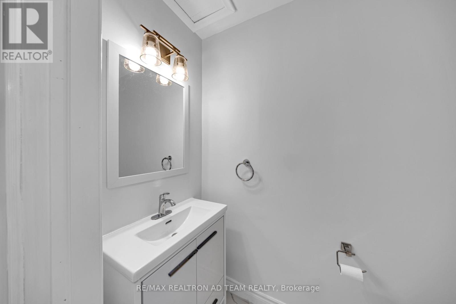 Main - 18 Windridge Drive, Markham, Ontario  L3P 1T8 - Photo 17 - N12440287