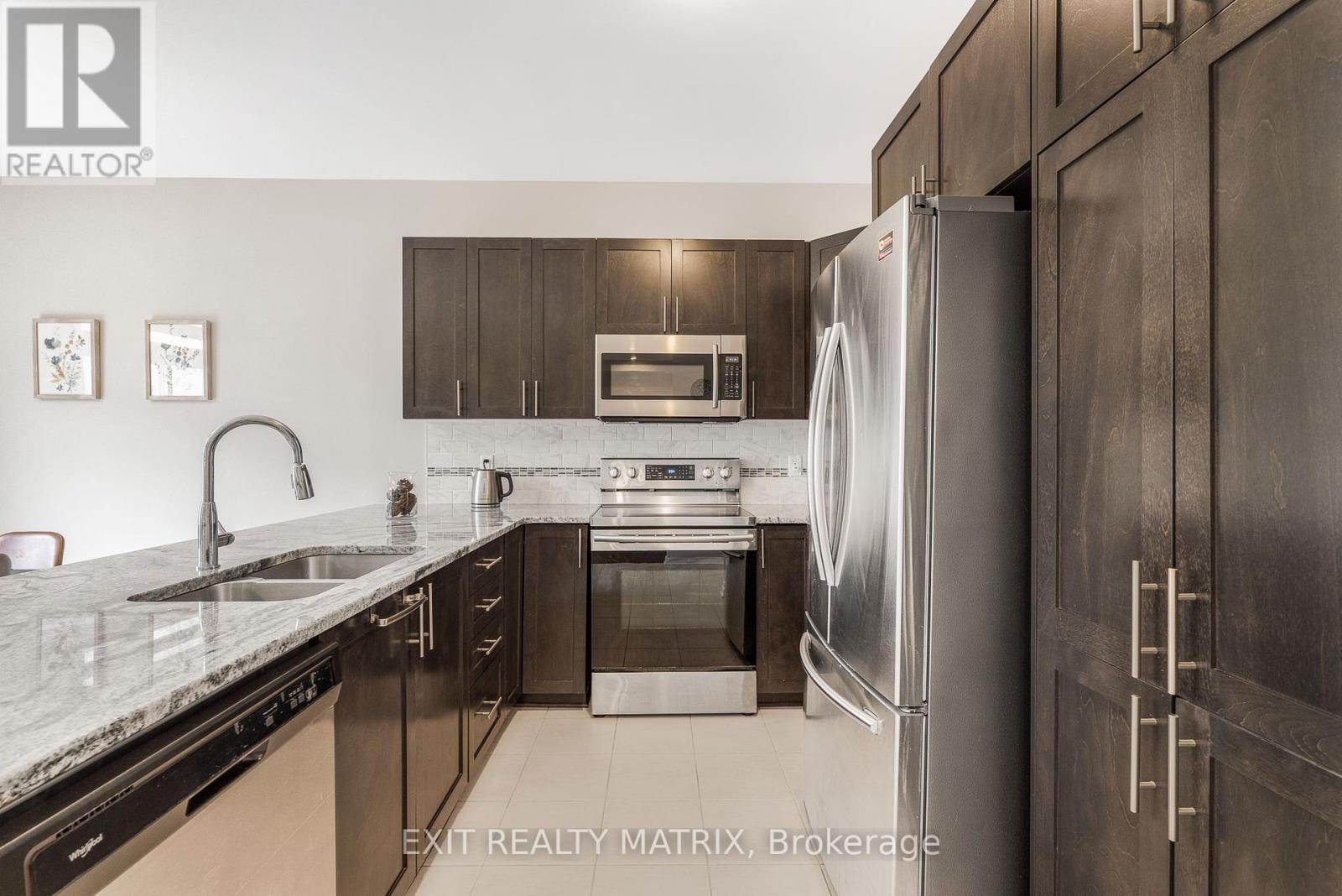 682 Decoeur Drive, Ottawa, Ontario  K4A 1H1 - Photo 13 - X12441131
