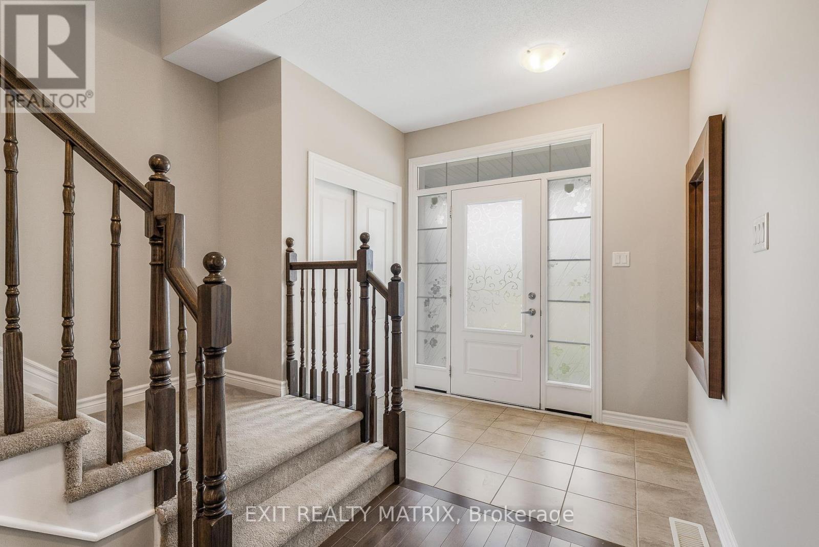 682 Decoeur Drive, Ottawa, Ontario  K4A 1H1 - Photo 3 - X12441131