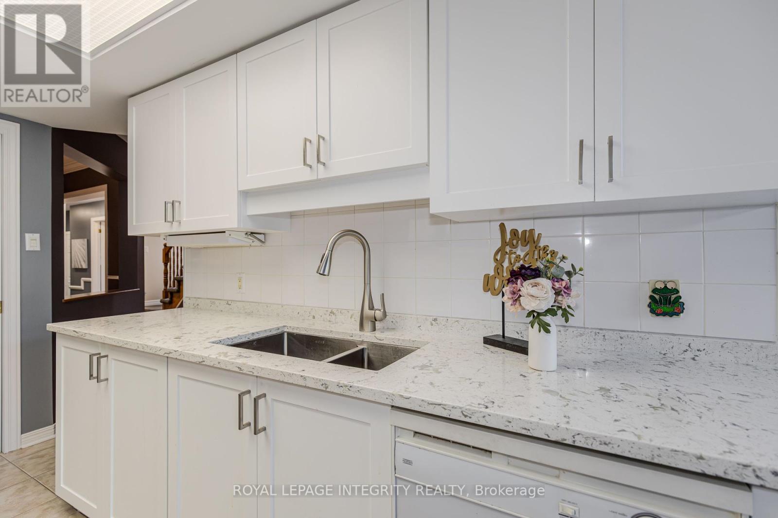 4316 Owl Valley Drive, Ottawa, Ontario  K1V 1L3 - Photo 13 - X12441145