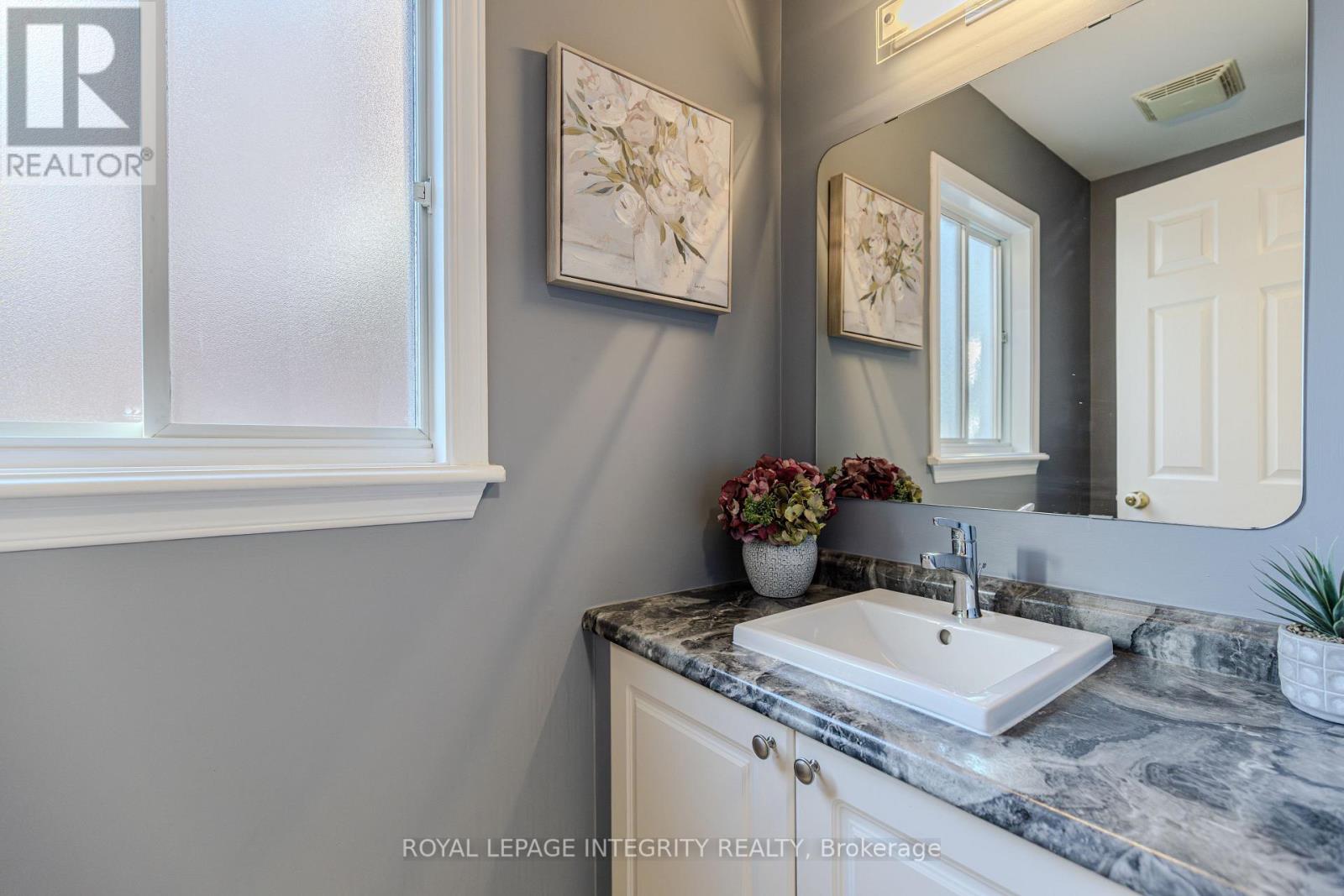 4316 Owl Valley Drive, Ottawa, Ontario  K1V 1L3 - Photo 4 - X12441145