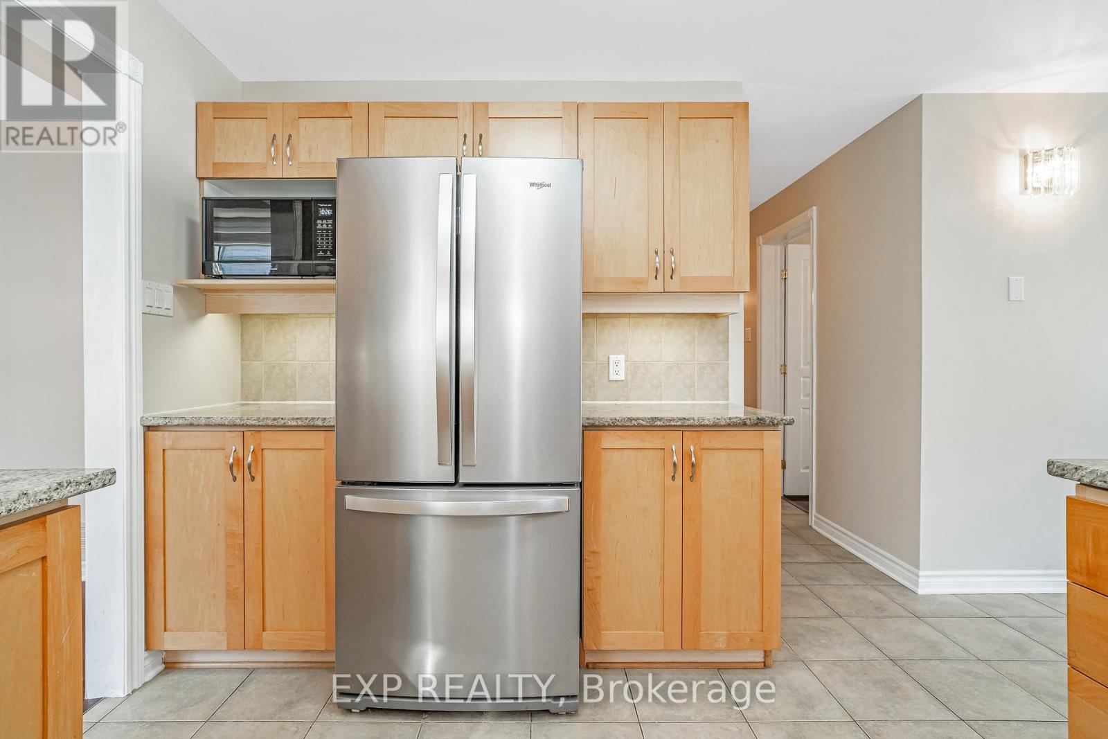 5 - 20 Edenvale Drive, Ottawa, Ontario  K2K 3L4 - Photo 11 - X12441204