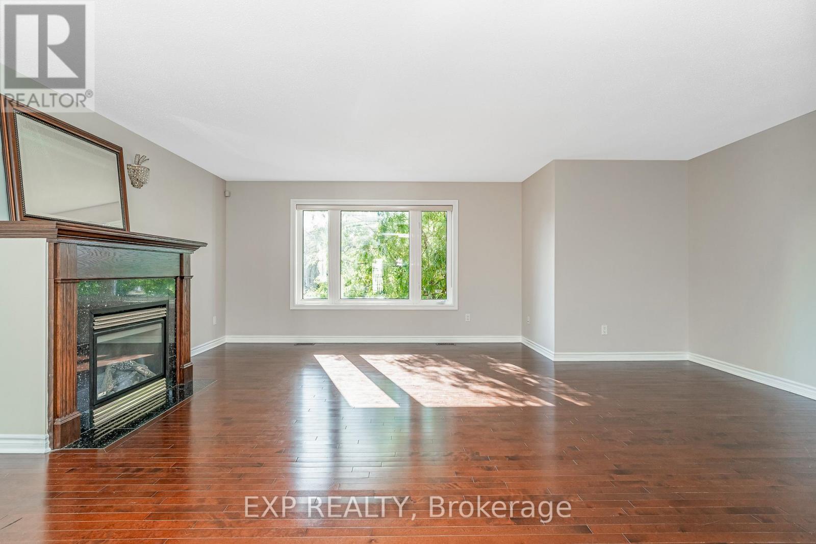 5 - 20 Edenvale Drive, Ottawa, Ontario  K2K 3L4 - Photo 5 - X12441204