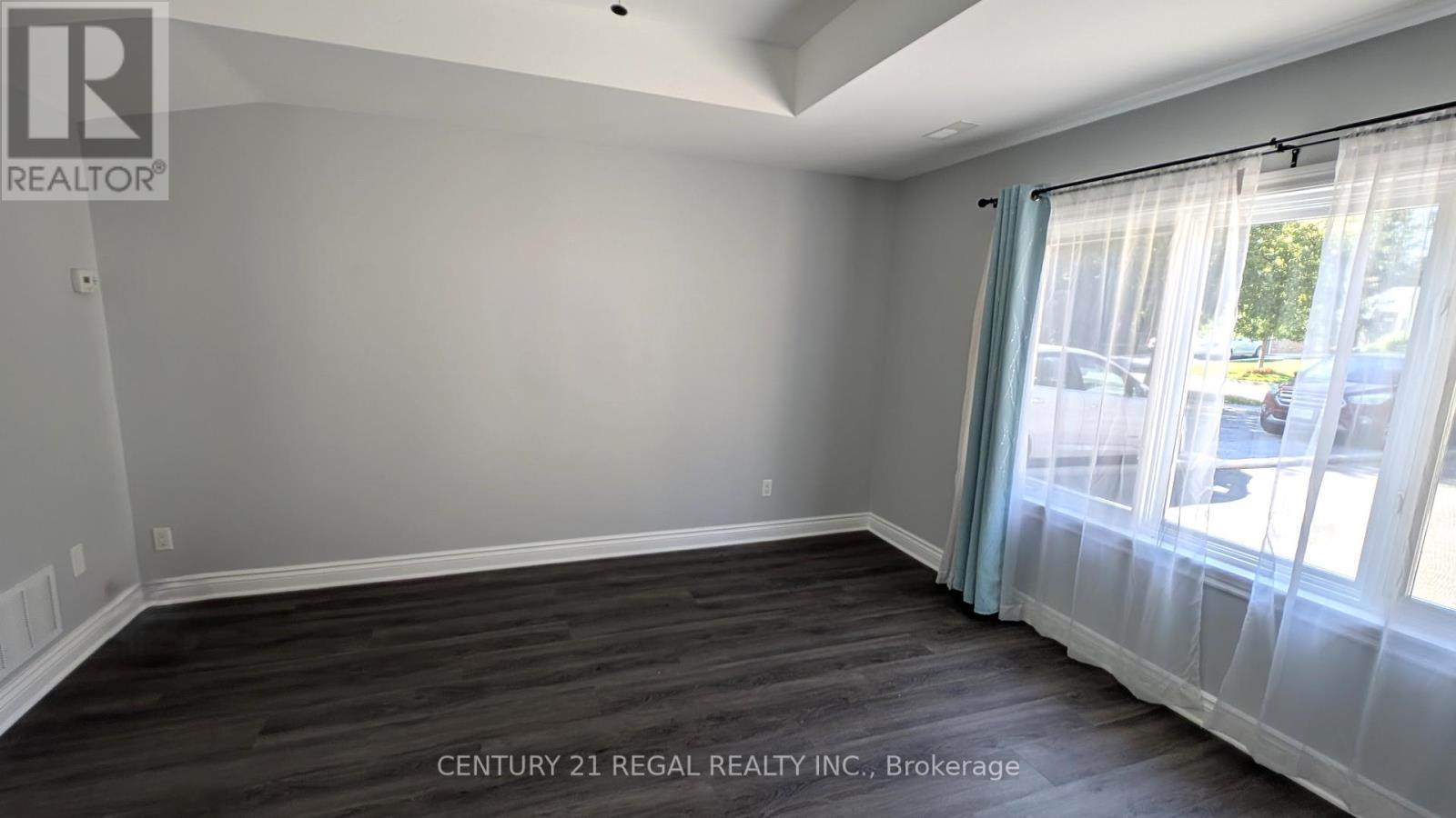 1 - 770 Applewood Crescent, Milton, Ontario  L9T 3C4 - Photo 6 - W12438694