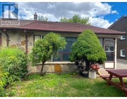 3 BENTON STREET, Brampton, Ontario