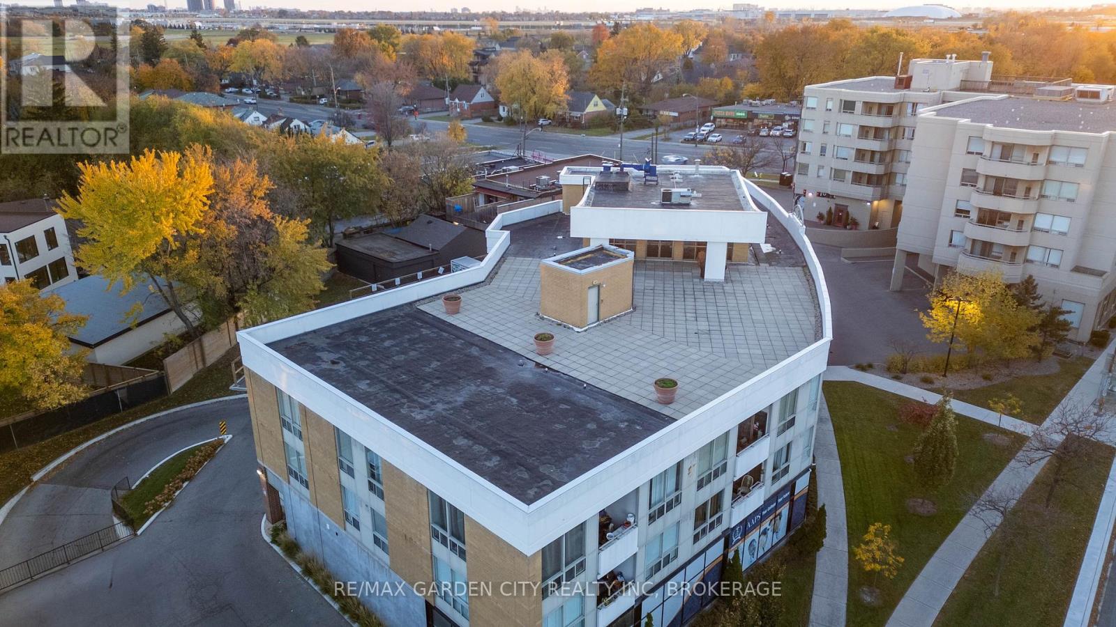 202 - 897 Sheppard Avenue W, Toronto (Clanton Park), Ontario  M3H 2T4 - Photo 17 - C12441277