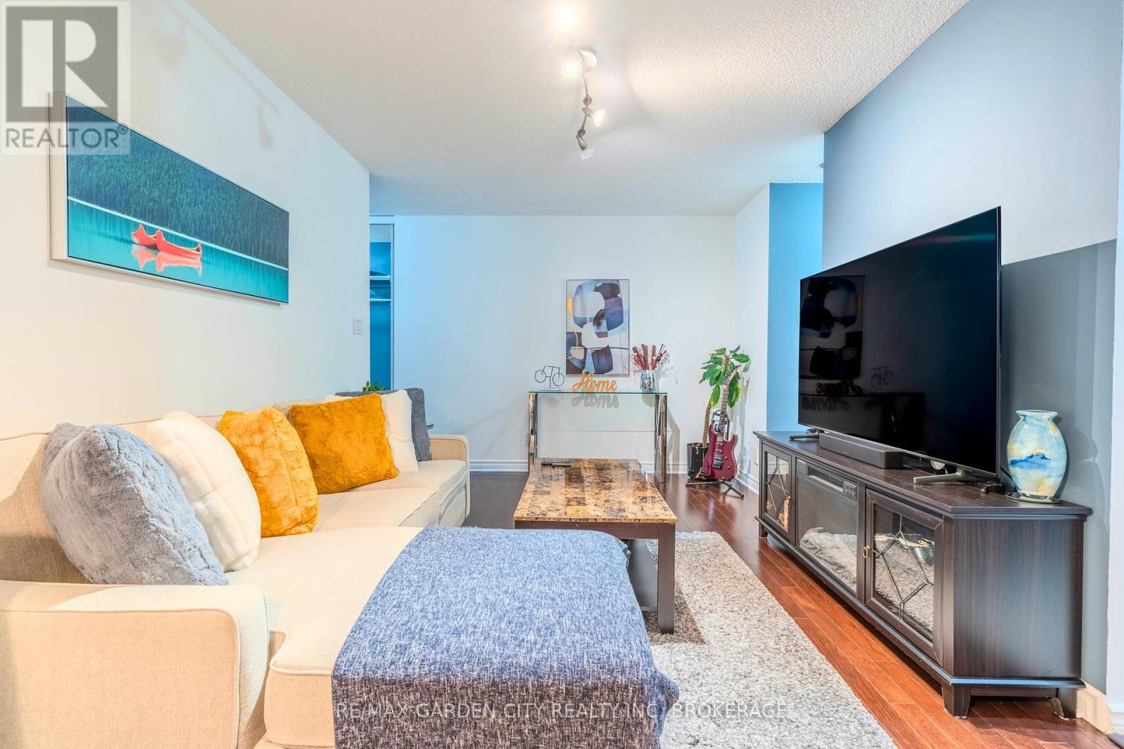 202 - 897 Sheppard Avenue W, Toronto (Clanton Park), Ontario  M3H 2T4 - Photo 4 - C12441277