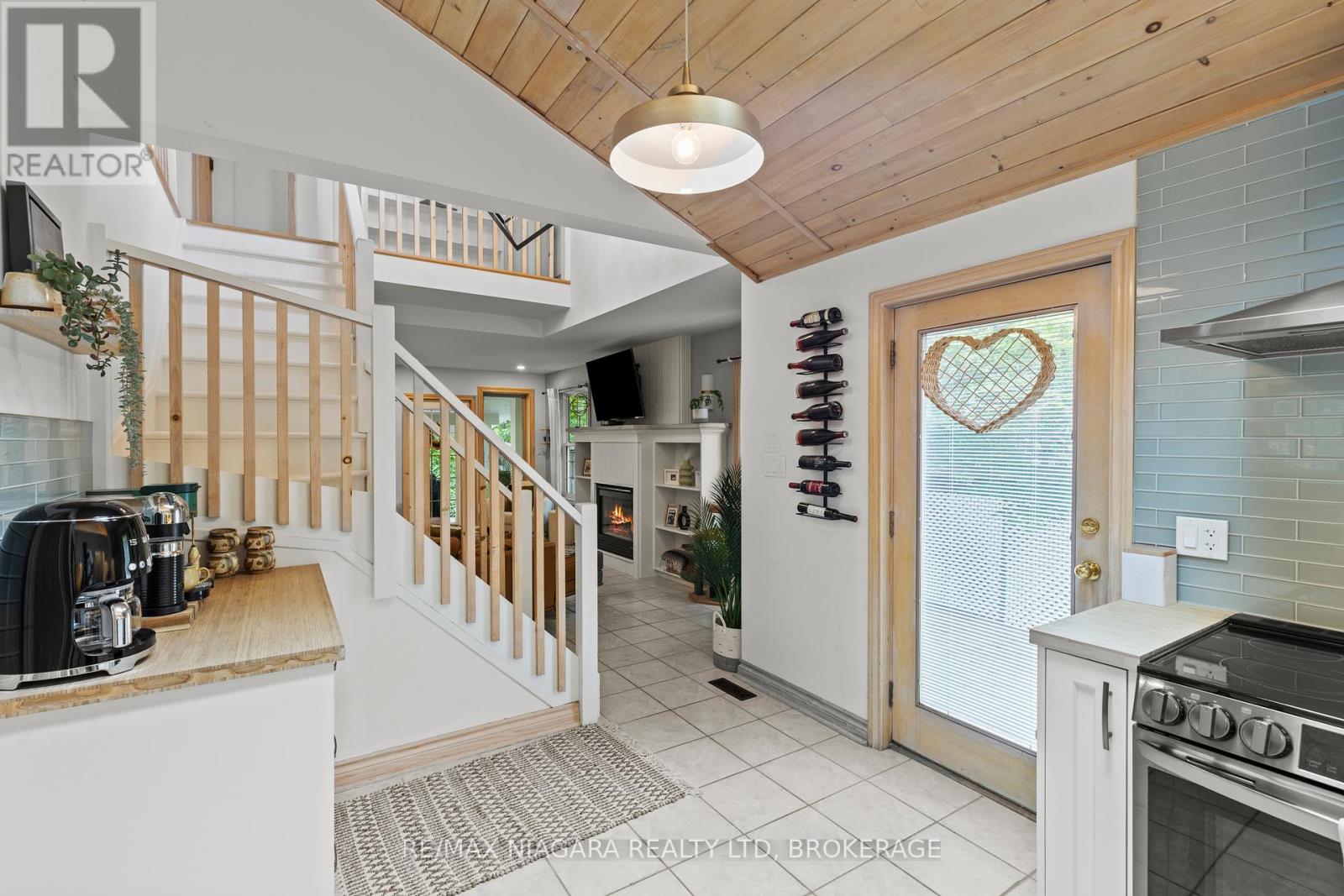 202 Anne Street, Niagara-On-The-Lake (Town), Ontario  L0S 1J0 - Photo 28 - X12441272