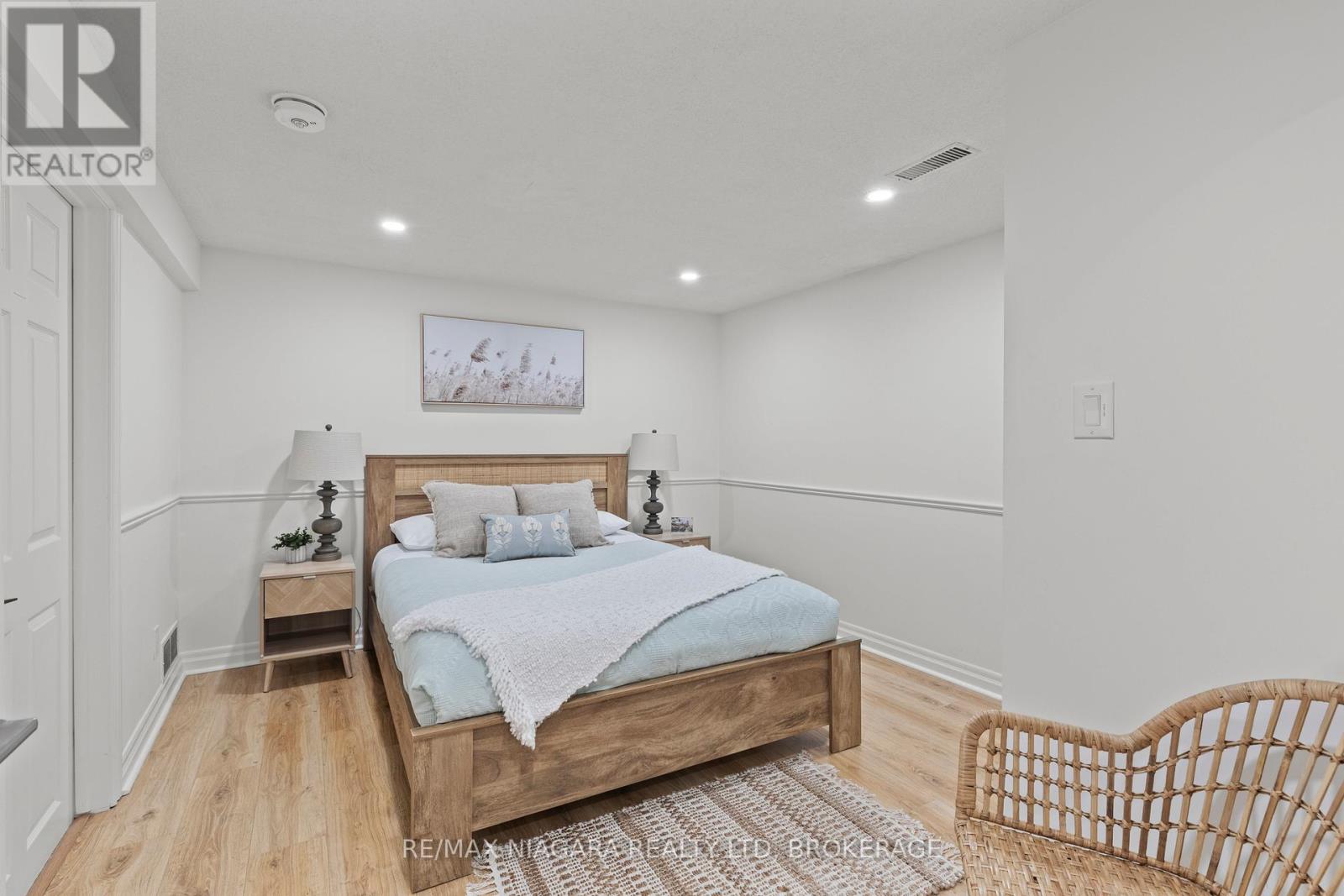 202 Anne Street, Niagara-On-The-Lake (Town), Ontario  L0S 1J0 - Photo 35 - X12441272