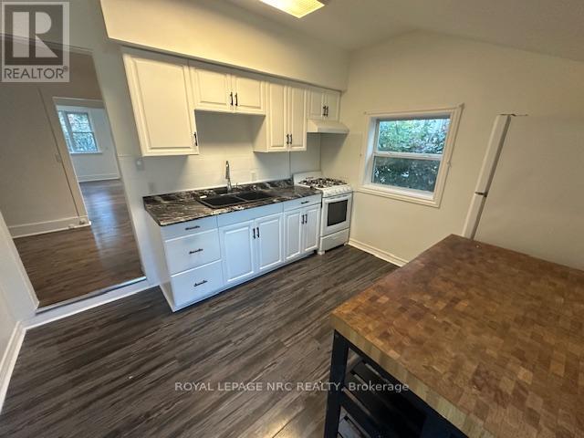 5 Portland Street, Thorold (Thorold Downtown), Ontario  L2V 1R9 - Photo 11 - X12441281