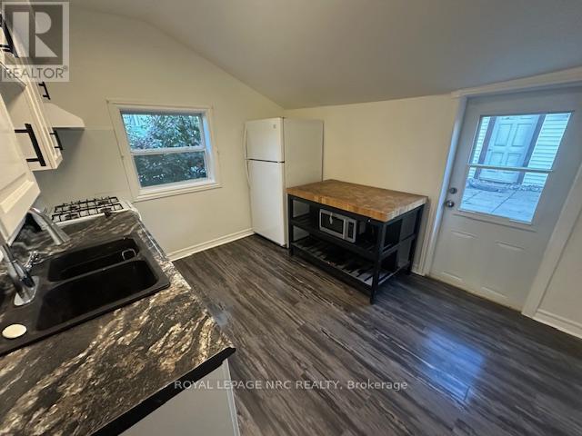 5 Portland Street, Thorold (Thorold Downtown), Ontario  L2V 1R9 - Photo 14 - X12441281