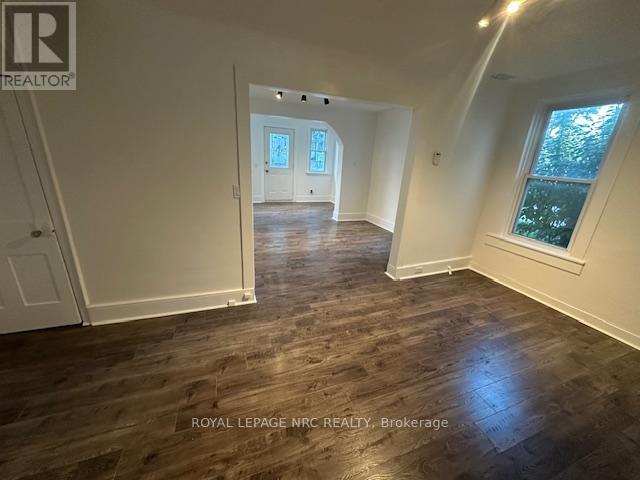 5 Portland Street, Thorold (Thorold Downtown), Ontario  L2V 1R9 - Photo 16 - X12441281