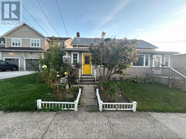 5 Portland Street, Thorold (Thorold Downtown), Ontario  L2V 1R9 - Photo 2 - X12441281