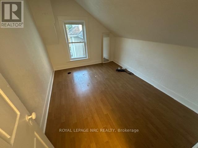 5 Portland Street, Thorold (Thorold Downtown), Ontario  L2V 1R9 - Photo 26 - X12441281