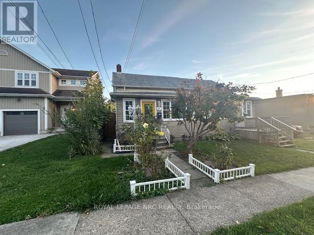 5 Portland Street, Thorold (Thorold Downtown), Ontario  L2V 1R9 - Photo 3 - X12441281