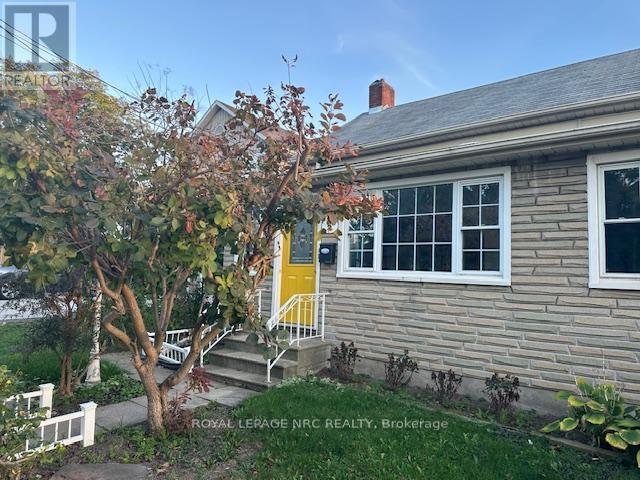 5 Portland Street, Thorold (Thorold Downtown), Ontario  L2V 1R9 - Photo 4 - X12441281