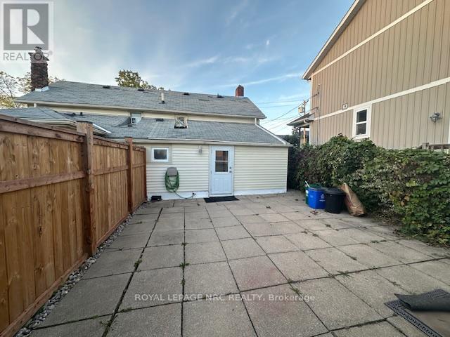 5 Portland Street, Thorold (Thorold Downtown), Ontario  L2V 1R9 - Photo 6 - X12441281