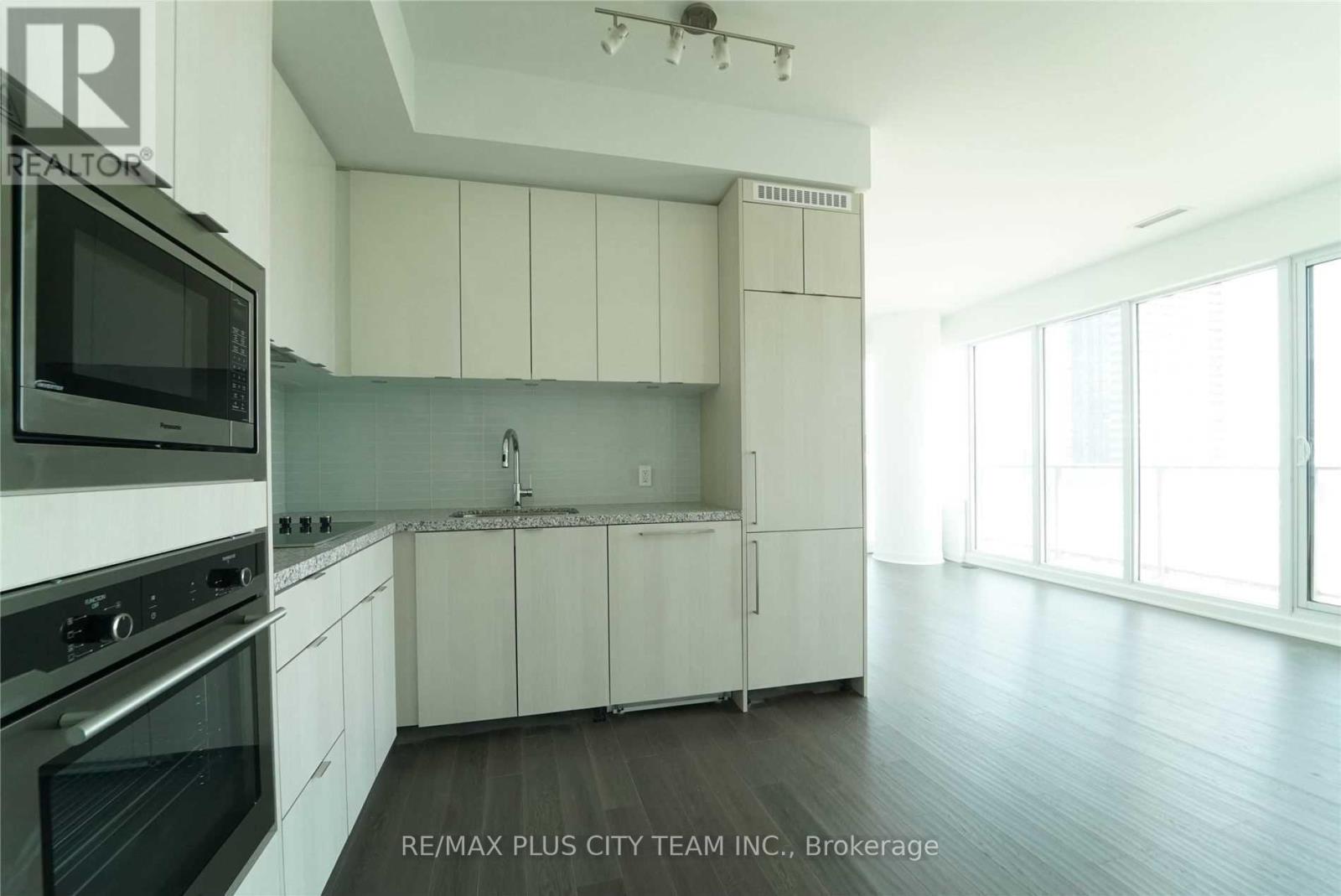 2802 - 115 Blue Jays Way, Toronto, Ontario  M5V 0N4 - Photo 4 - C12441125