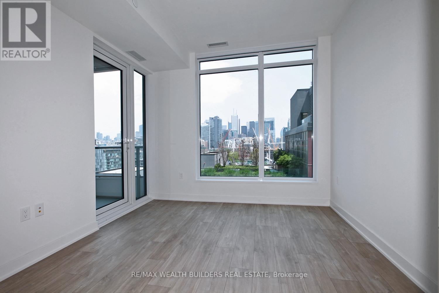 1219e - 576 Front Street W, Toronto, Ontario  M5V 1C1 - Photo 2 - C12441128