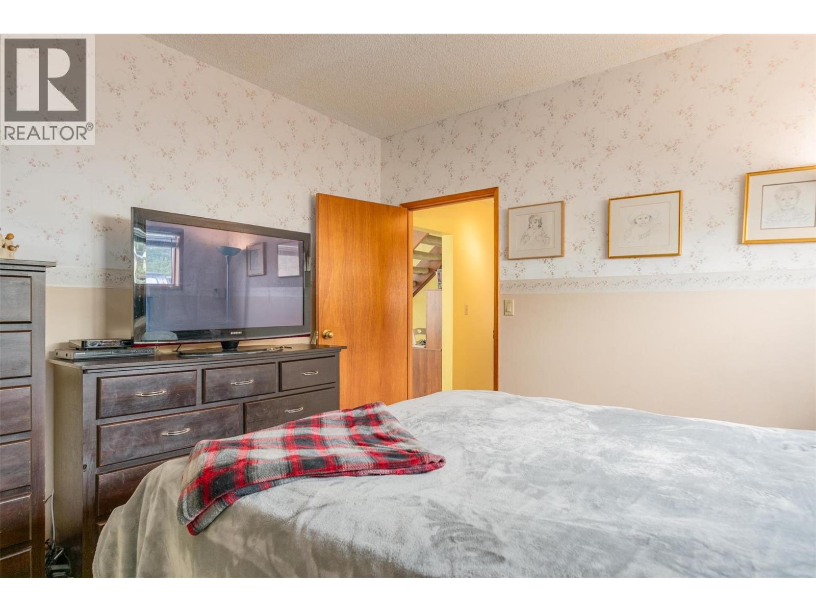 278 Lerose Street, Trail, British Columbia  V1R 3L8 - Photo 12 - 10364688