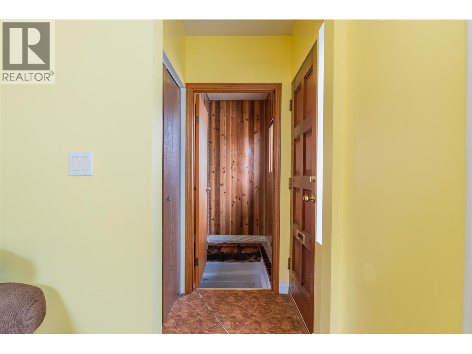 278 Lerose Street, Trail, British Columbia  V1R 3L8 - Photo 21 - 10364688