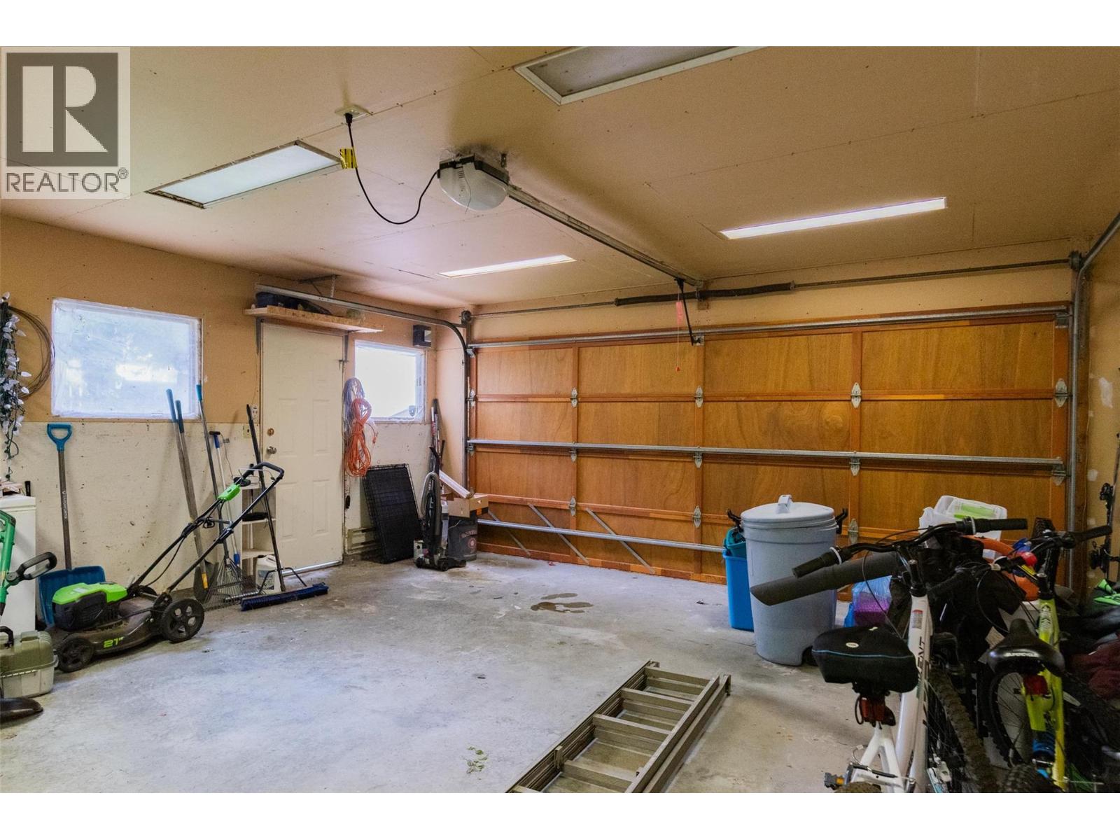 278 Lerose Street, Trail, British Columbia  V1R 3L8 - Photo 36 - 10364688